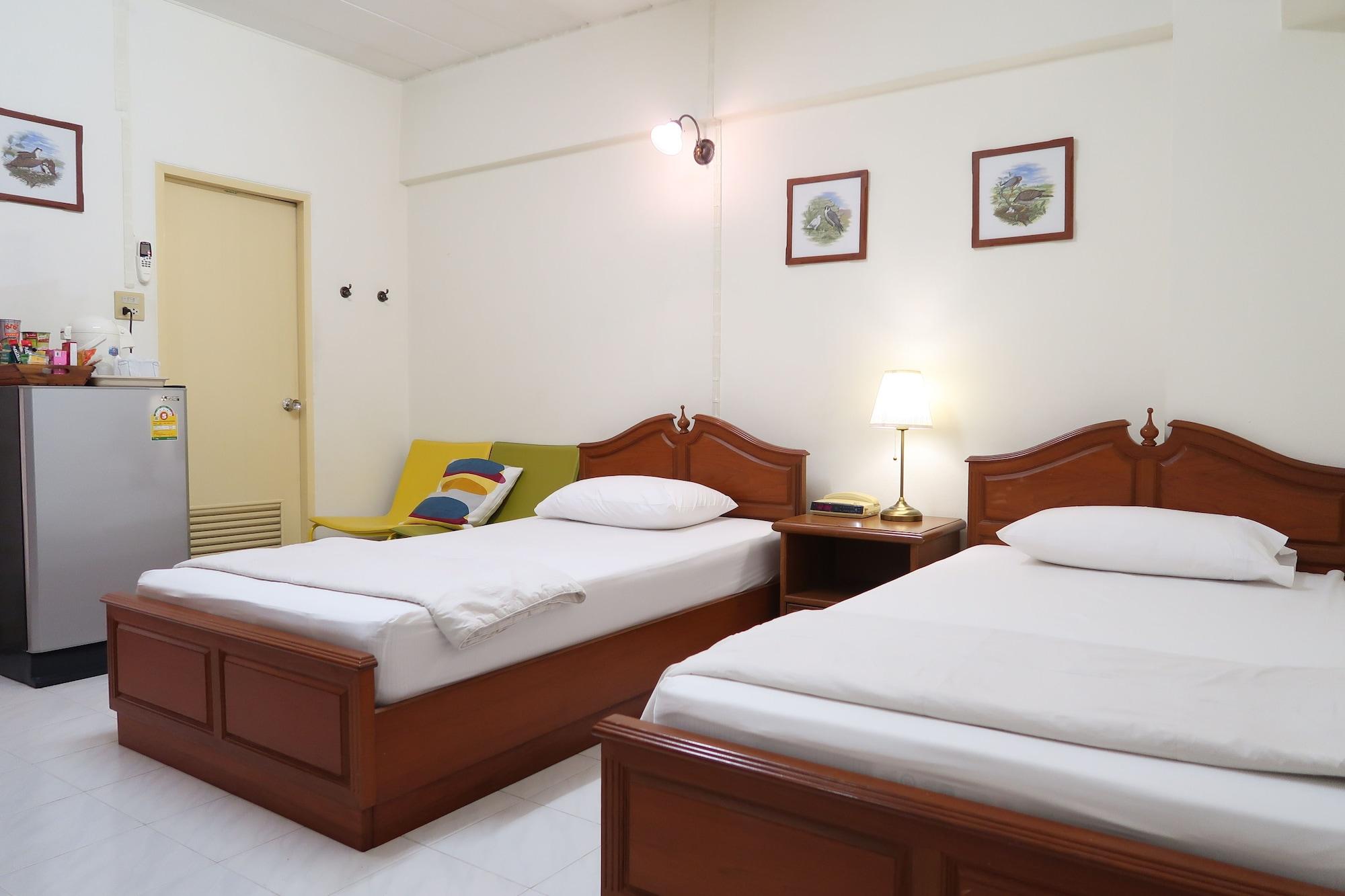 בנגקוק Phawana Sweet Hotel מראה חיצוני תמונה