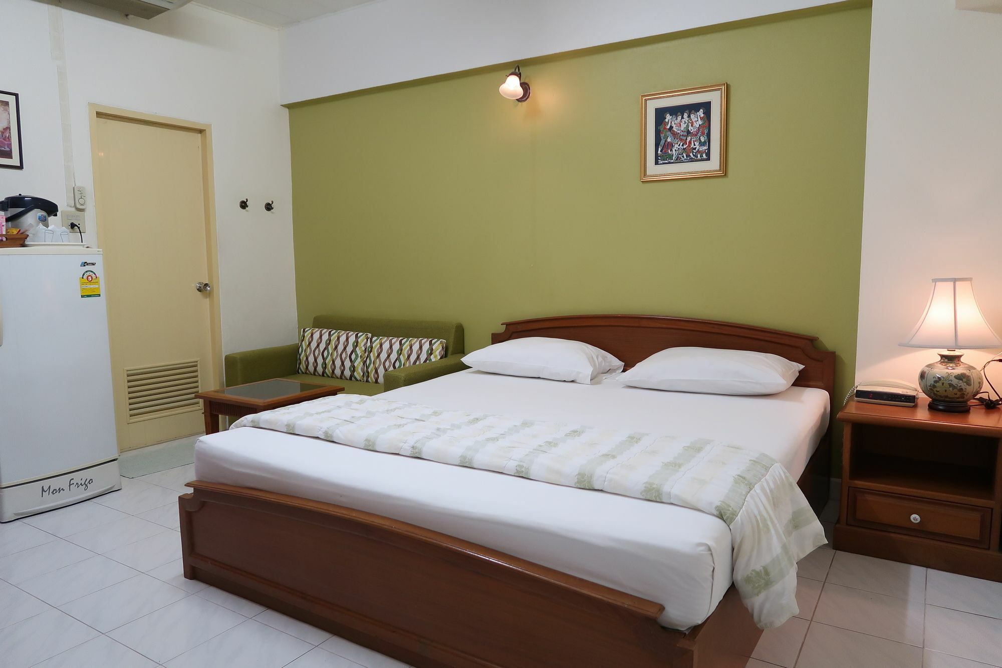 בנגקוק Phawana Sweet Hotel מראה חיצוני תמונה